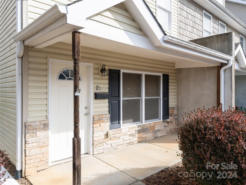 Property image 5 at 21 English Ivy Road, Asheville, NC 28806