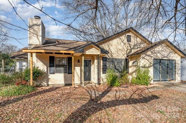 Property image 3 at 616 Cricketwood Lane, Charlotte, NC 28215