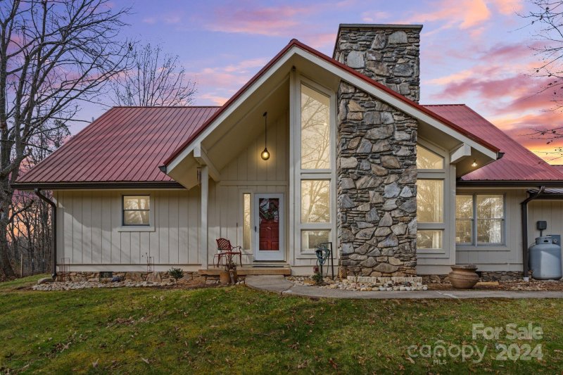 Dogwood Acres, Clyde Community