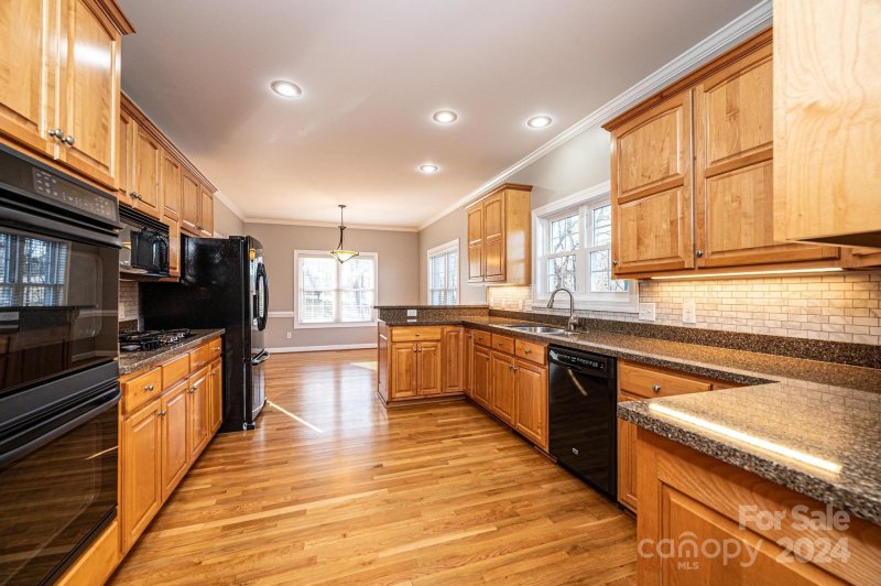 Property image 4 at 1107 Fox Chase Drive, Newton, NC 28658