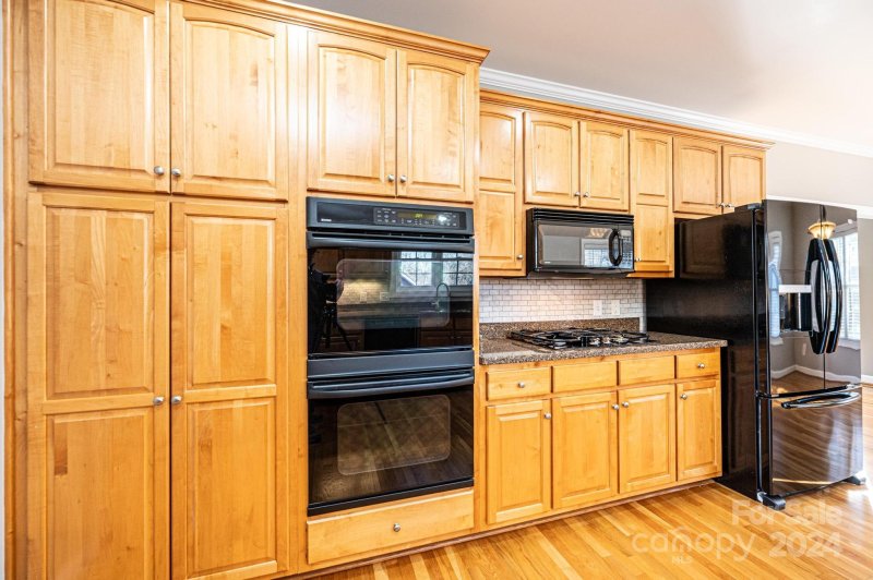 Property image 5 at 1107 Fox Chase Drive, Newton, NC 28658