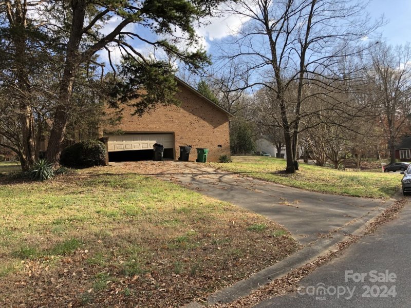 Property image 3 at 7221 Leaves Lane, Charlotte, NC 28213