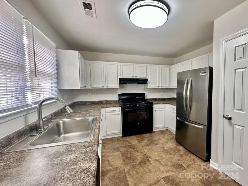 Property image 4 at 13631 Annsdale Lane, Charlotte, NC 28273