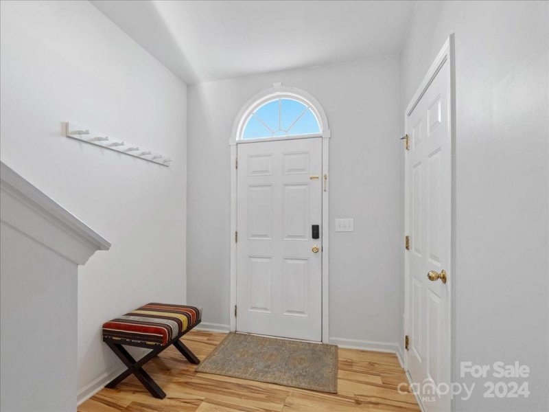 Property image 3 at 7148 Abbotts Glen Drive, Charlotte, NC 28212