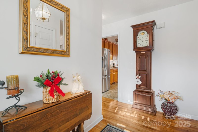 Property image 3 at 142 Allen Paul Drive, Hendersonville, NC 28791