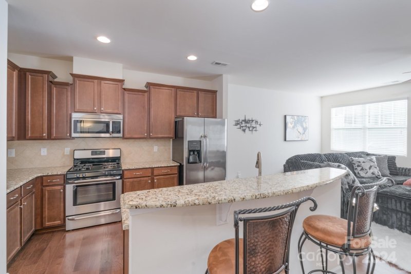 Property image 3 at 7028 Woodsbay Lane, Rock Hill, SC 29732