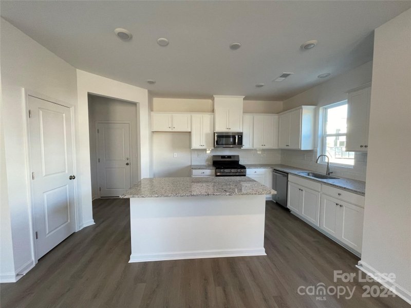 Property image 3 at 5007 Falstone Drive, Charlotte, NC 28269