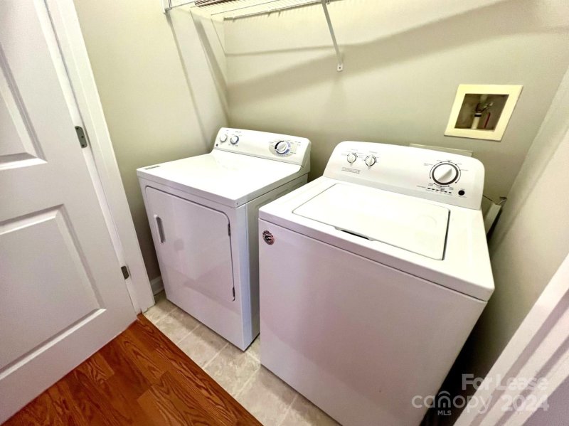 Property image 5 at 2018 Cambridge Beltway Drive, Charlotte, NC 28273