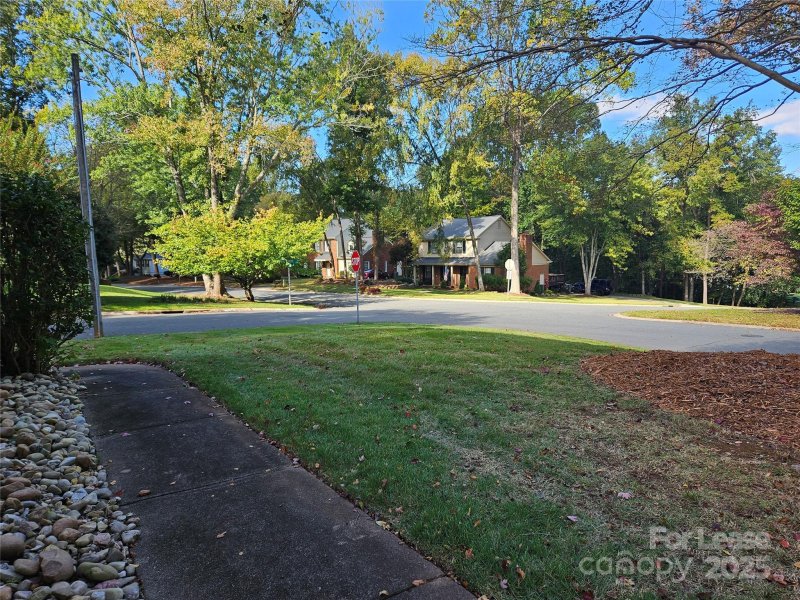Property image 3 at 10443 Sardis Oaks Road, Charlotte, NC 28270