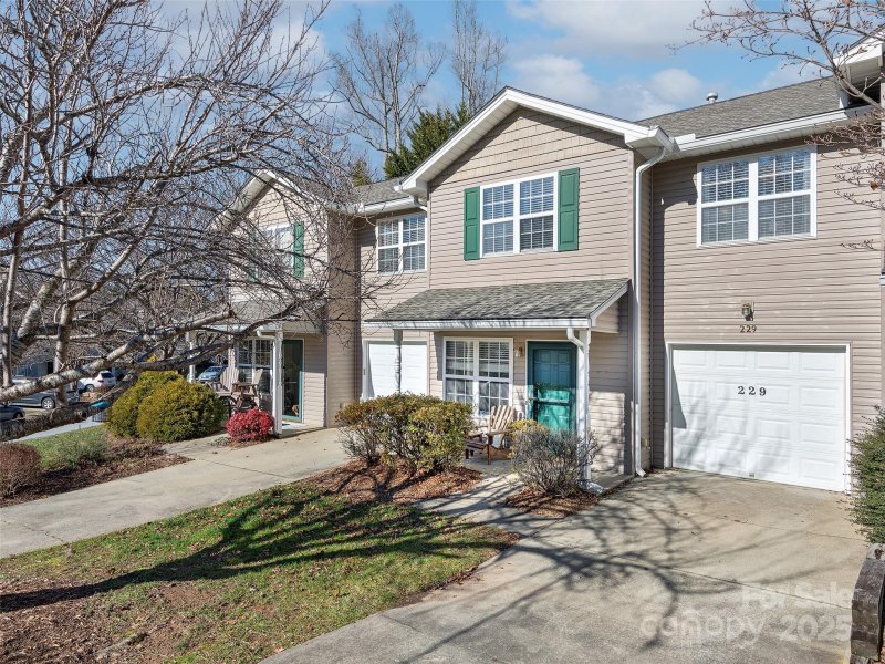 229 Wiltshire Circle