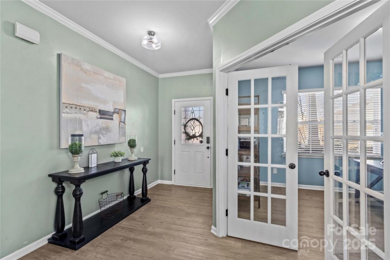 Property image 2 at 132 Kingsway Drive, Mooresville, NC 28115