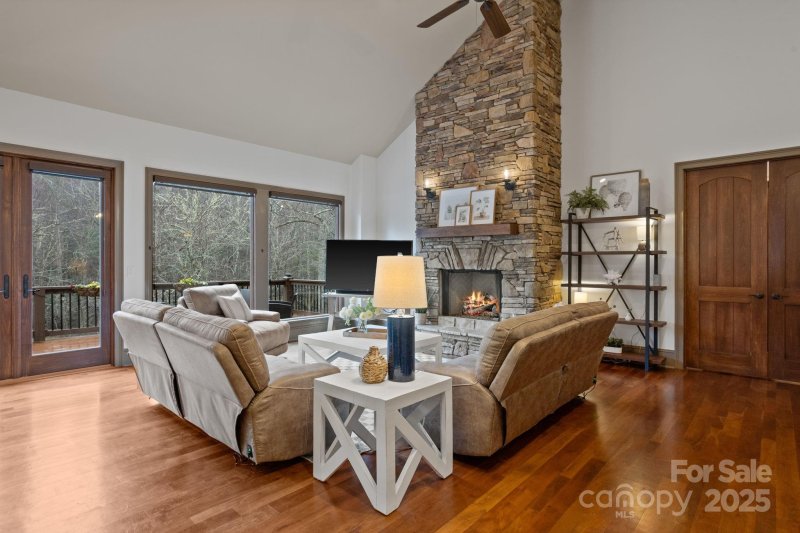 Property image 5 at 48 Blackgum Court, Hendersonville, NC 28739