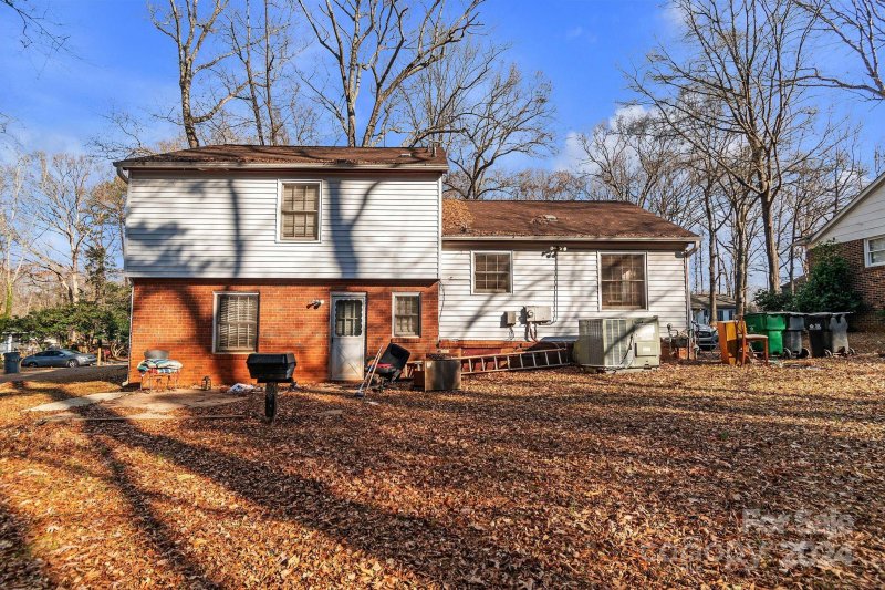 6212 Snowcrest Court