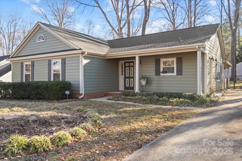 Property image 2 at 1511 Longbrook Drive, Charlotte, NC 28270