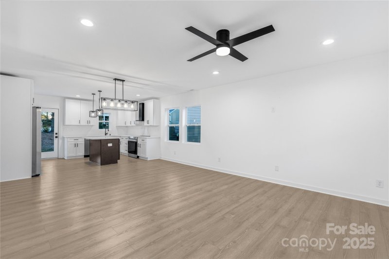 Property image 5 at 904 Harbor Islands Court, Gastonia, NC 28056