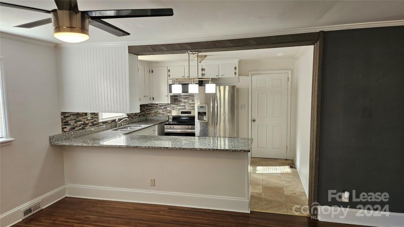 Property image 4 at 2280 Kilborne Drive, Charlotte, NC 28205