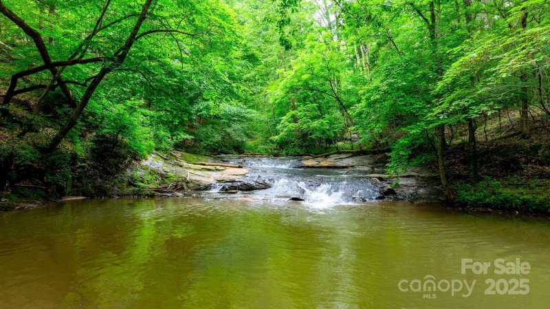 Property image 4 at 6156 Falls Ridge Trail, Sherrills Ford, NC 28673