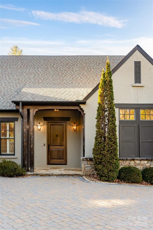 Property image 4 at 43 Nethermead Drive, Asheville, NC 28803