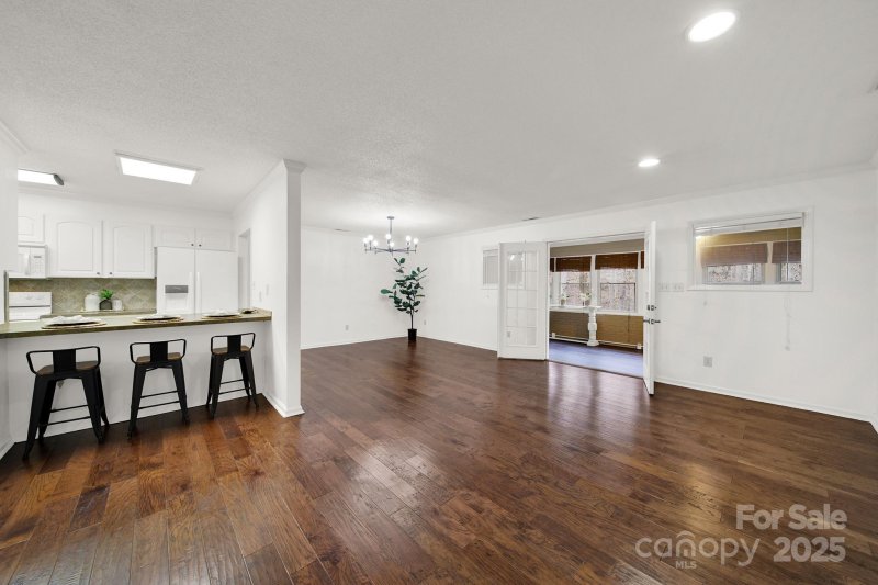 114 Ashbrook Drive