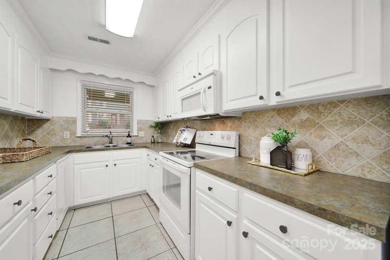 Property image 5 at 114 Ashbrook Drive, Fort Mill, SC 29715