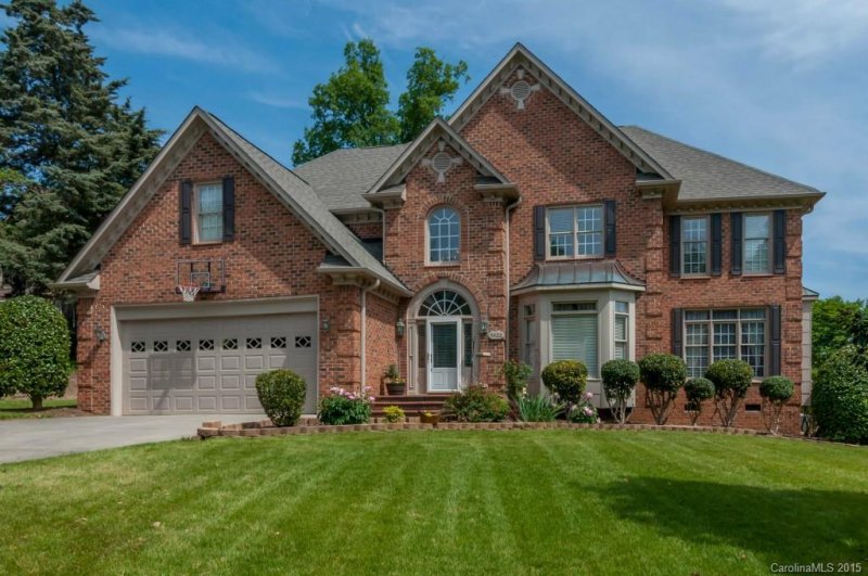 5422 Stallworth Drive