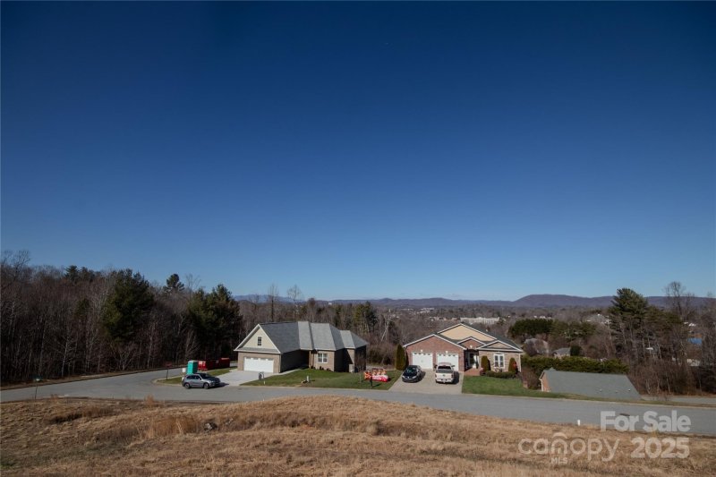 Property image 5 of 403 Whitmore Street in Huntington Woods North, Lenoir, NC 28645