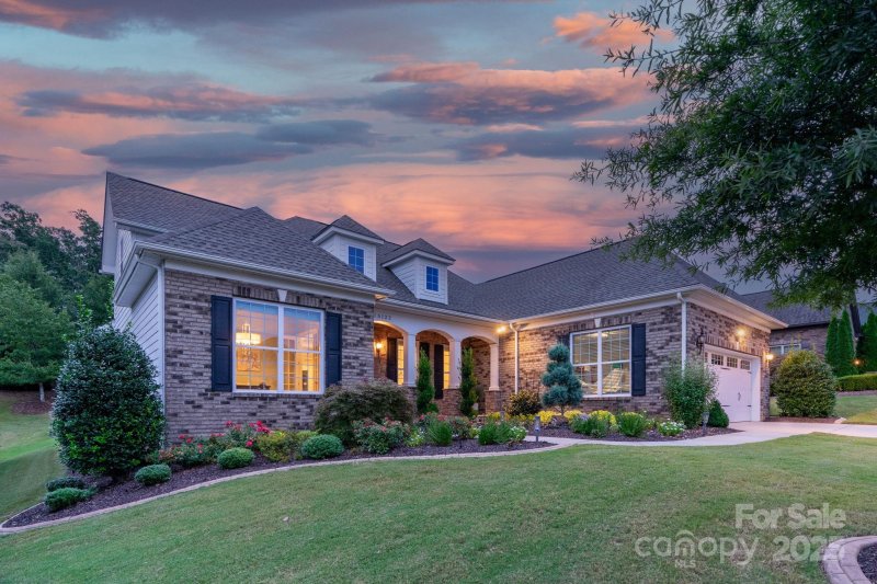 15122 High Bluff Court