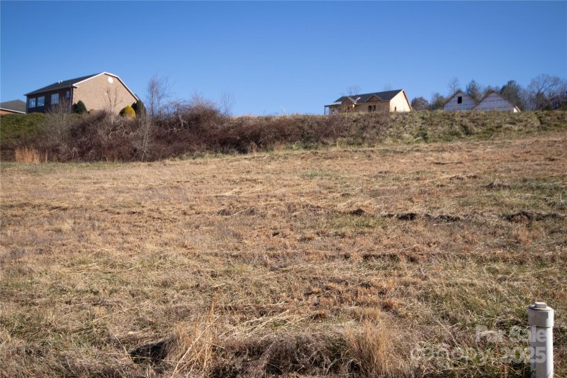 Property image 3 at 753 Chatsworth Circle, Lenoir, NC 28645