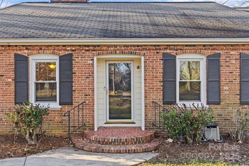 Property image 3 at 5706 Wadebridge Cove, Charlotte, NC 28210