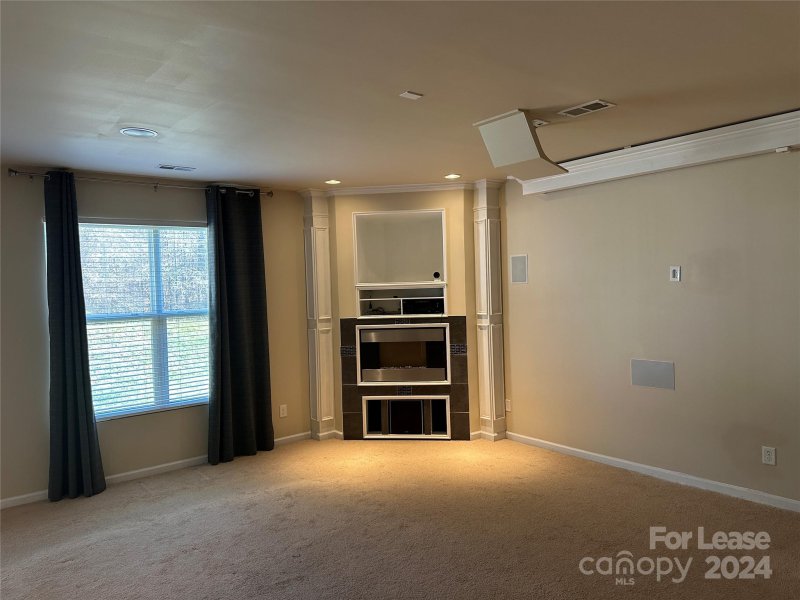 Property image 5 at 822 Rook Road, Charlotte, NC 28216