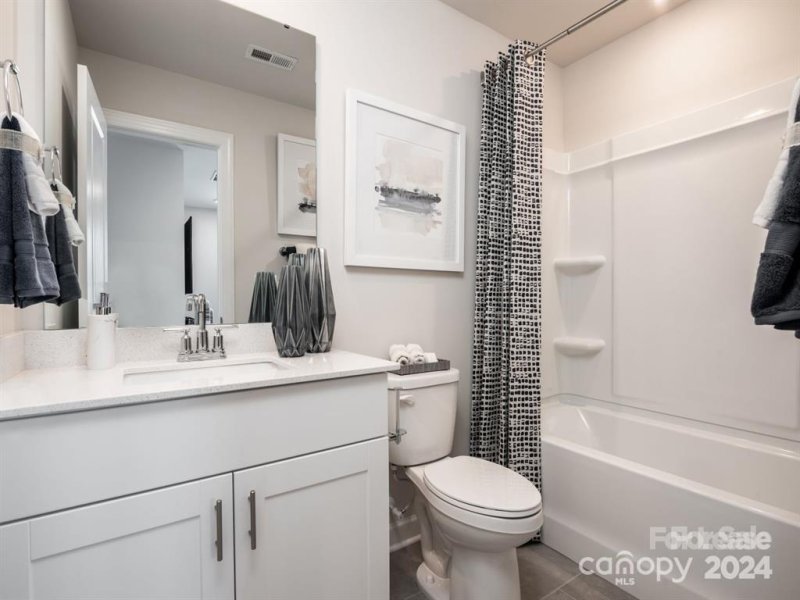 Property image 5 at 325 Cranford Drive, Pineville, NC 28134