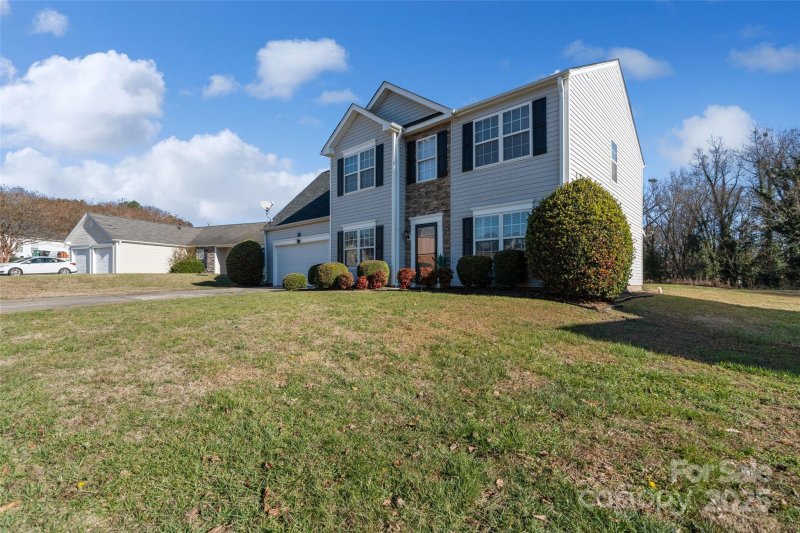Property image 3 at 5732 Cardington Court, Charlotte, NC 28216
