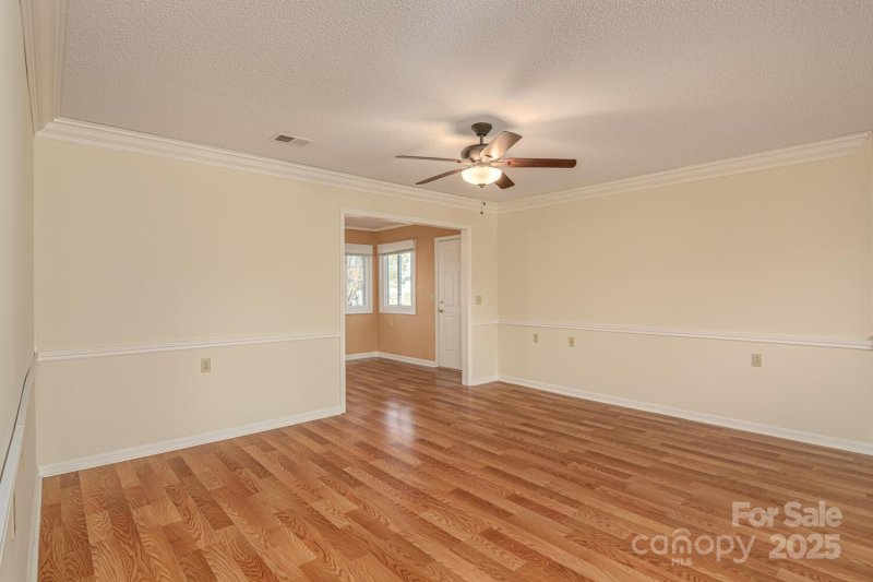 Property image 3 at 237 Dartcrest Drive, Hendersonville, NC 28792