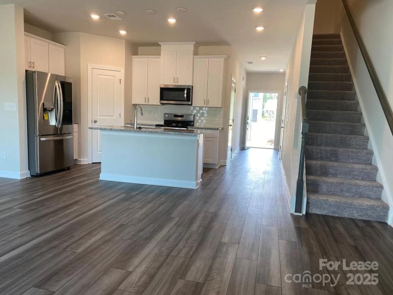 Property image 3 at 2313 Belterra Drive, Charlotte, NC 28216