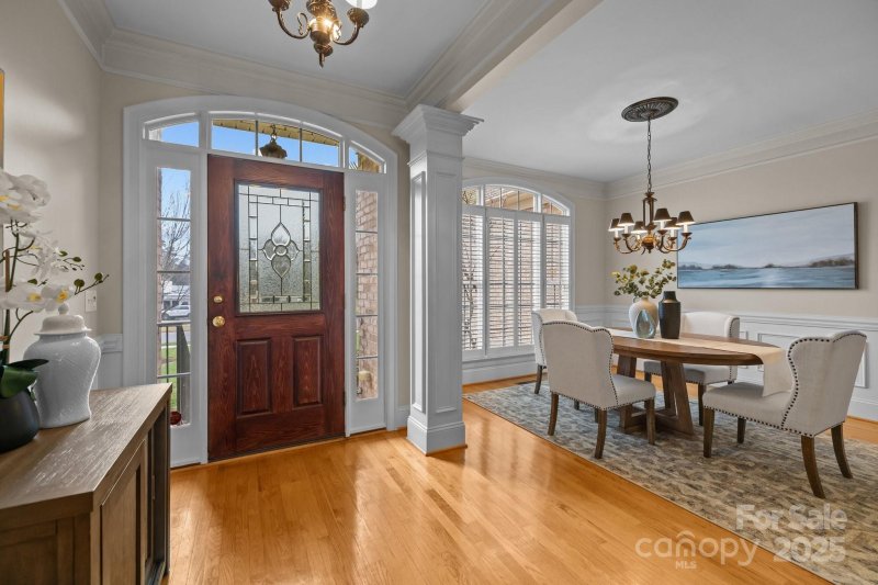 Property image 3 at 5422 Glen Forest Drive, Charlotte, NC 28226