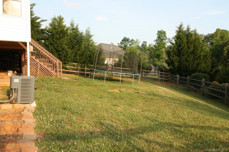 Property image 5 at 2005 Alton Court, Lowell, NC 28098