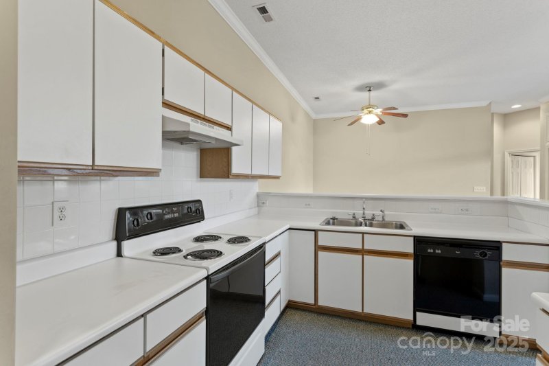 Property image 5 at 18 Tisha Lane, Hendersonville, NC 28739