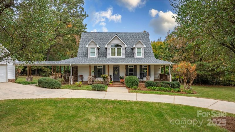 Property image 2 at 7857 Nine Iron Court, Denver, NC 28037