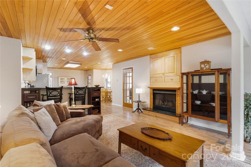 Property image 5 at 7857 Nine Iron Court, Denver, NC 28037