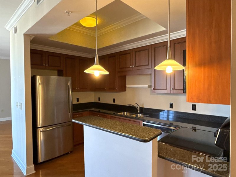 Property image 3 at 300 W 5th Street, Charlotte, NC 28202