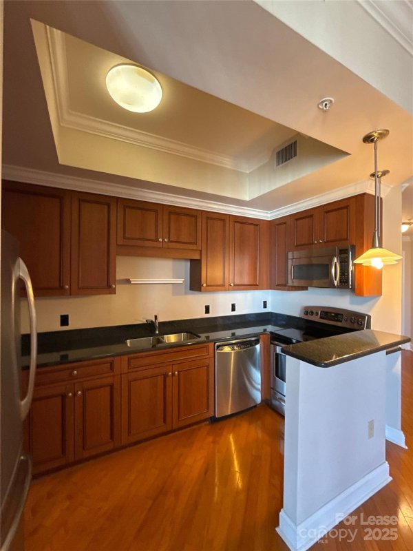 Property image 4 at 300 W 5th Street, Charlotte, NC 28202