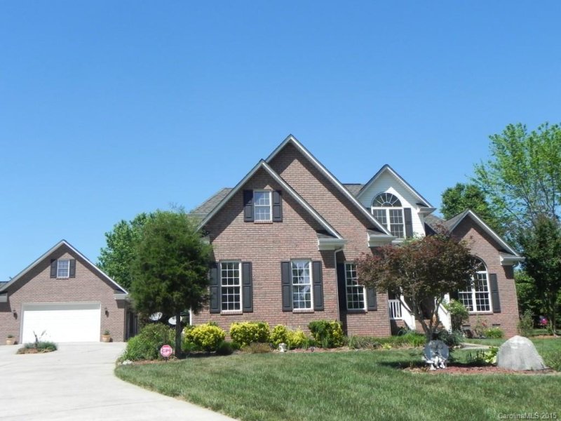 Property image 2 at 9864 Fontana Court, Concord, NC 28027