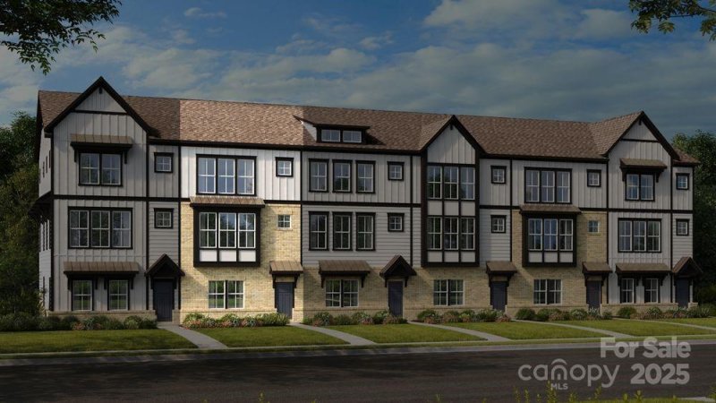 Property image 2 at 211 Tamala Street, Davidson, NC 28036