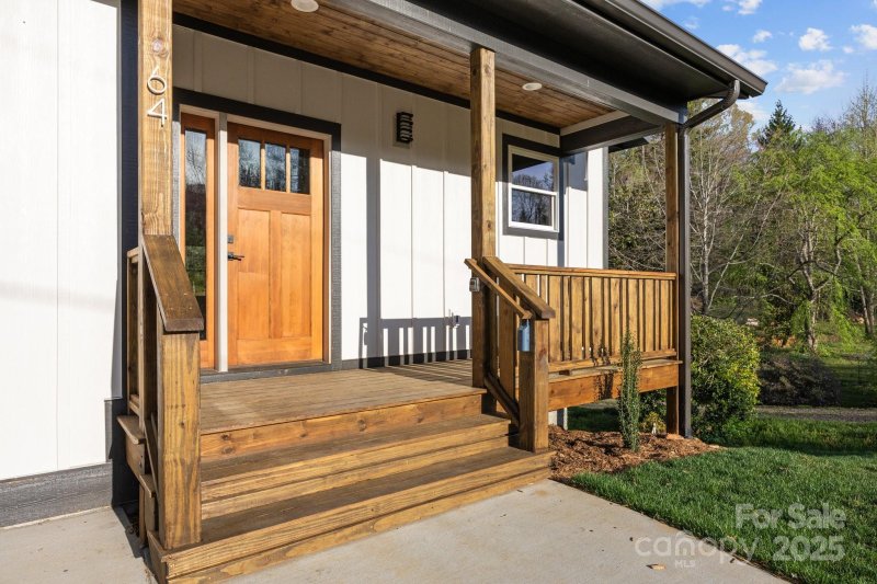 Property image 4 of 64 Pinedale Road in The Grove At Haw Creek, Asheville, NC 28805