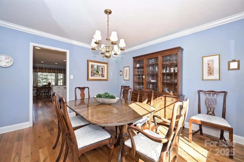 Property image 4 at 2608 Innsbrook Road, Charlotte, NC 28226