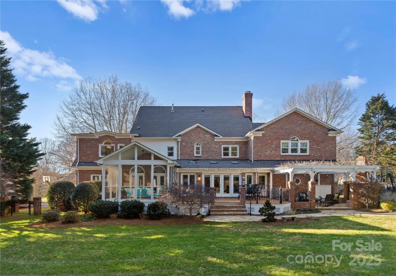 Property image 4 at 5401 Sunningdale Drive, Charlotte, NC 28277