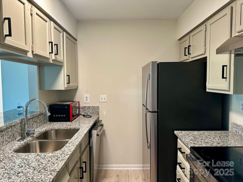 Property image 4 at 9623 Vinca Circle, Charlotte, NC 28213