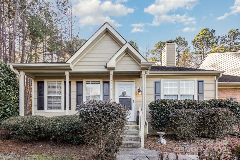 Property image 4 at 9325 Four Mile Creek Road, Charlotte, NC 28277