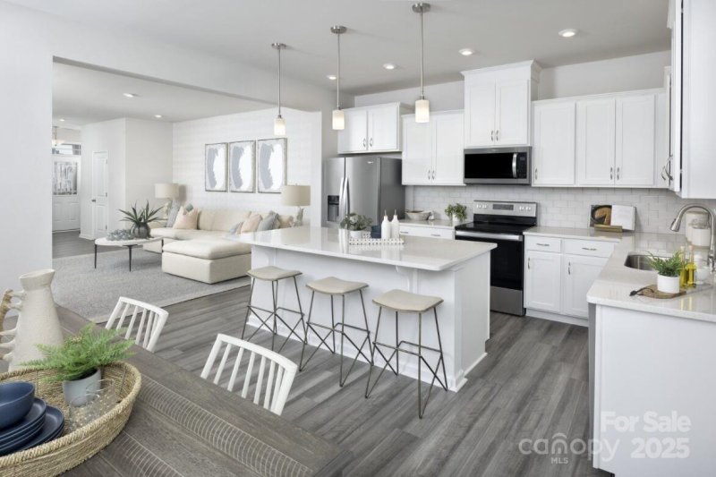 Property image 3 at 7224 Hodges Meadow Lane, Charlotte, NC 28213