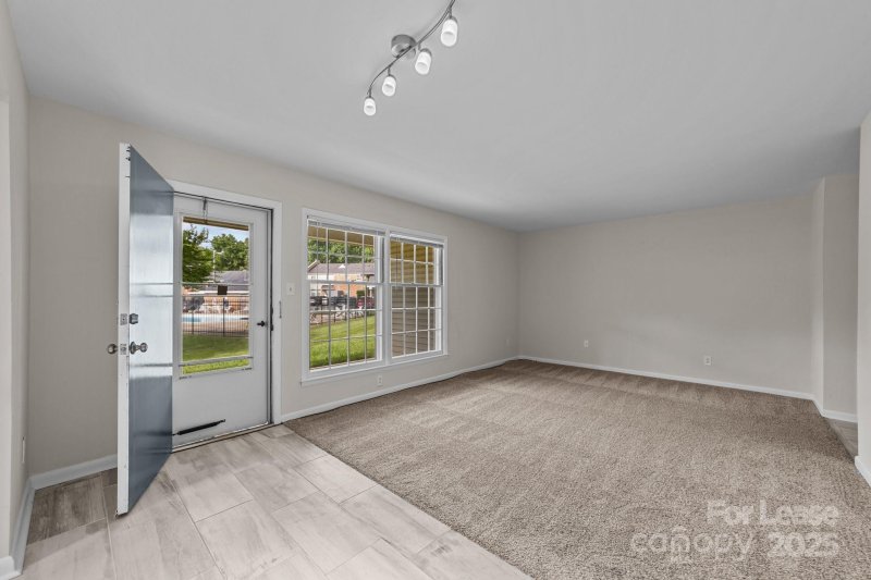 Property image 4 at 4605 Coronado Drive, Charlotte, NC 28212